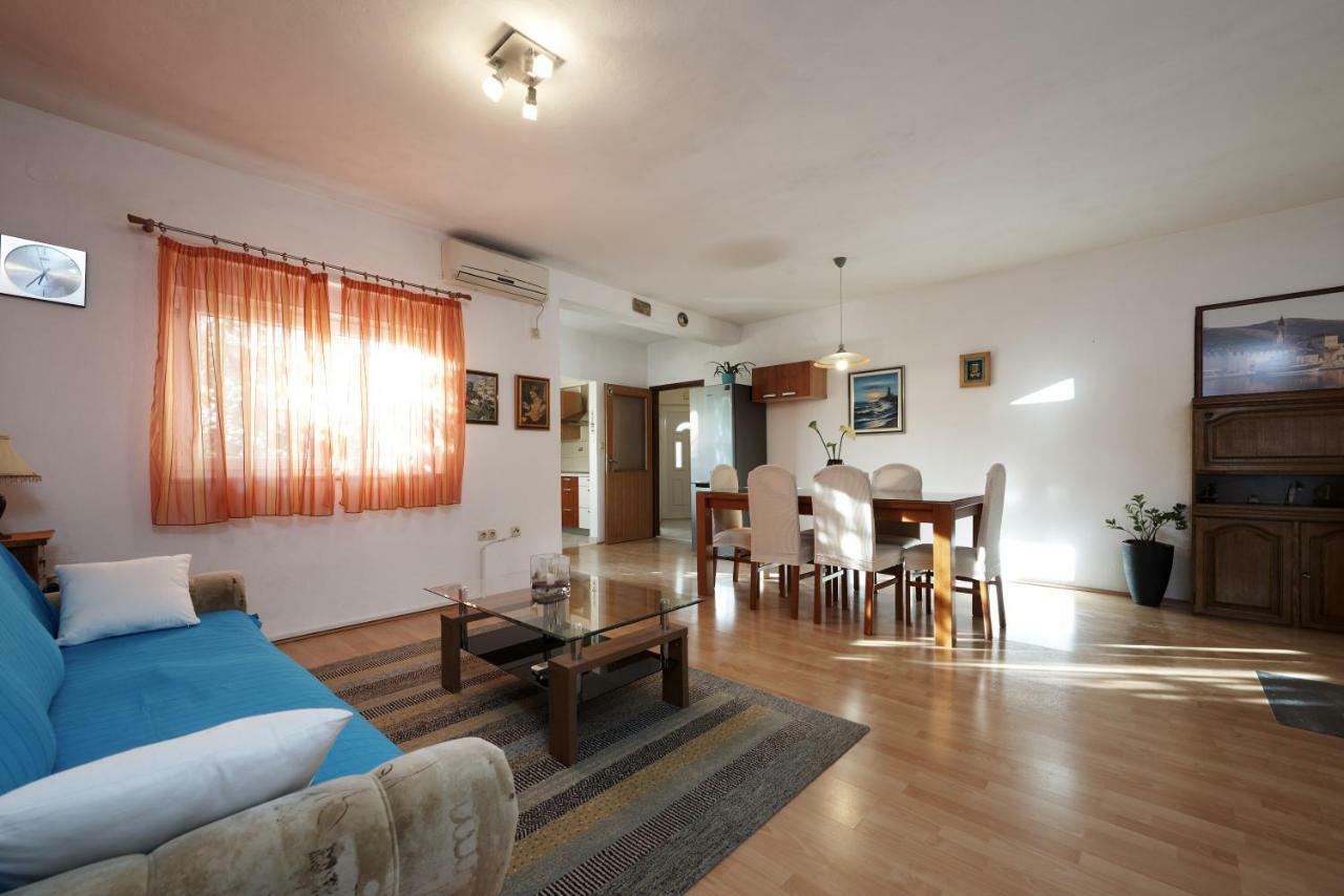 Apartman Antonio Трогир Экстерьер фото